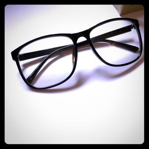 +0.0 Black plastic frame glasses